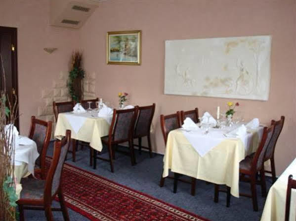האריסלי Hotel Am Nordkreuz מראה חיצוני תמונה
